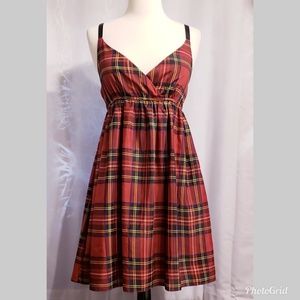213 RED PLAID DRESS SIZE MEDIUM